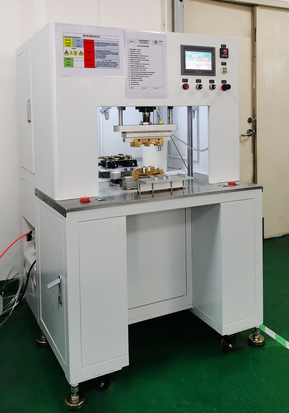 Silicone Sealing Machine